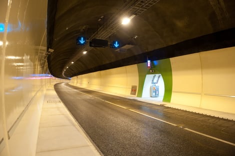 Hindhead Tunnel-Sprayed concrete and in-situ concrete as permanent lining